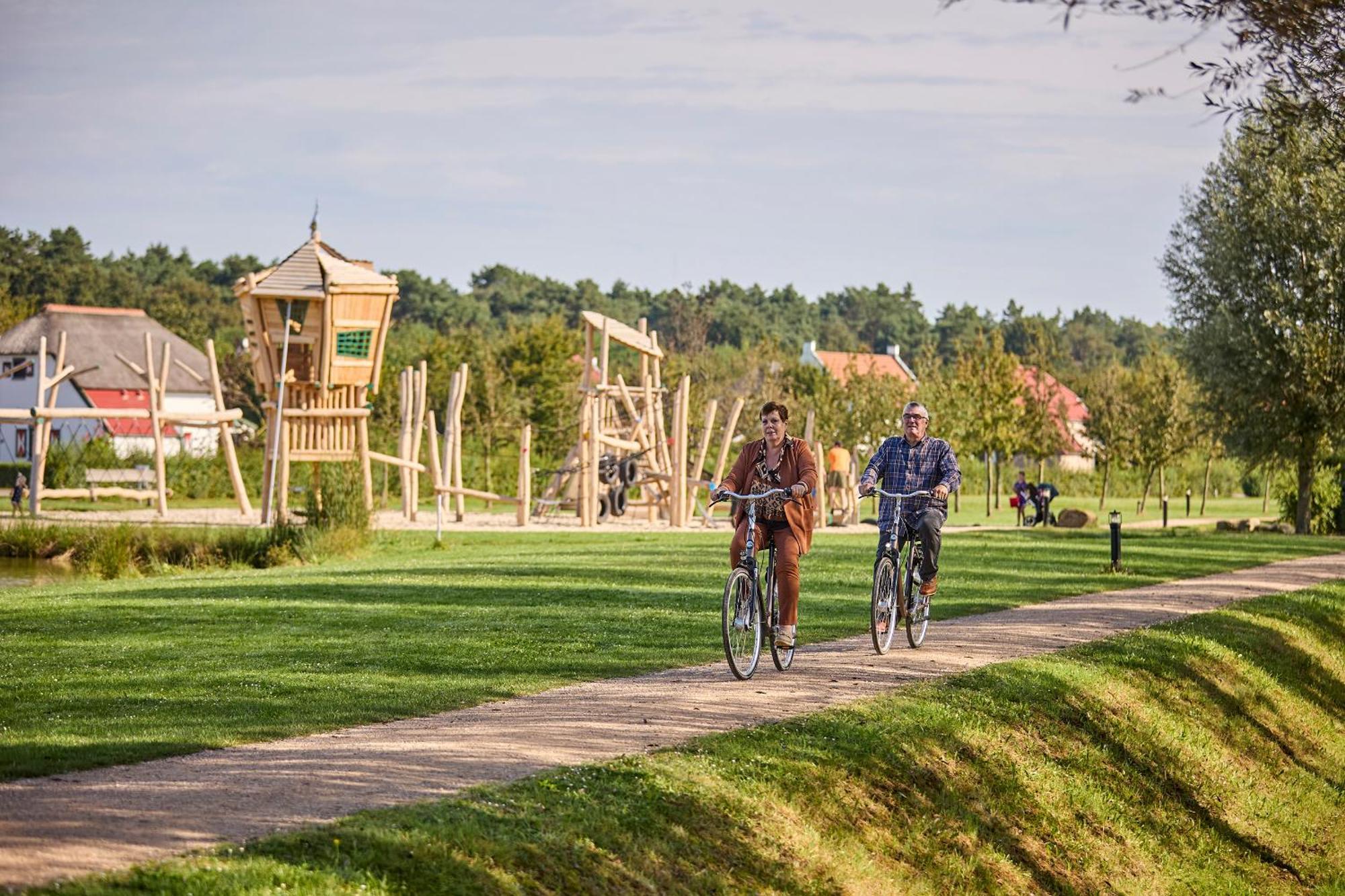 Готель Recreatiepark De Leistert Roggel Екстер'єр фото