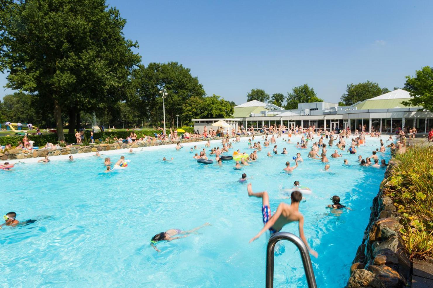 Готель Recreatiepark De Leistert Roggel Екстер'єр фото